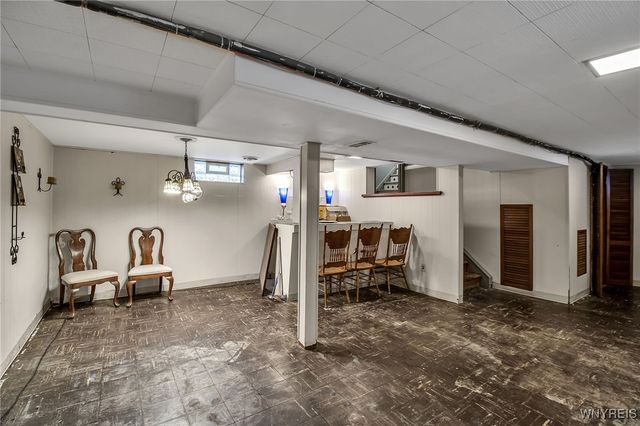 281 West Hazeltine Avenue, Tonawanda, NY 14217