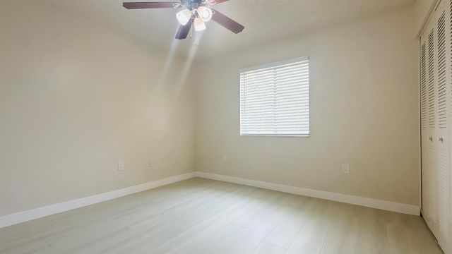 6106 Forest Hill Boulevard 201, West Palm Beach, FL 33415