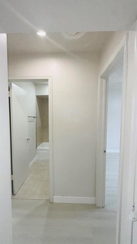 6106 Forest Hill Boulevard 201, West Palm Beach, FL 33415
