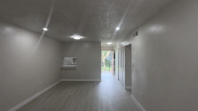 6106 Forest Hill Boulevard 201, West Palm Beach, FL 33415