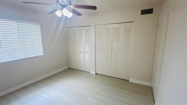 6106 Forest Hill Boulevard 201, West Palm Beach, FL 33415