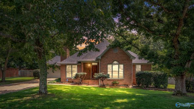 102 Laurelmill Drive, Harvest, AL 35749