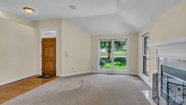 102 Laurelmill Drive, Harvest, AL 35749