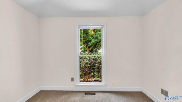 102 Laurelmill Drive, Harvest, AL 35749