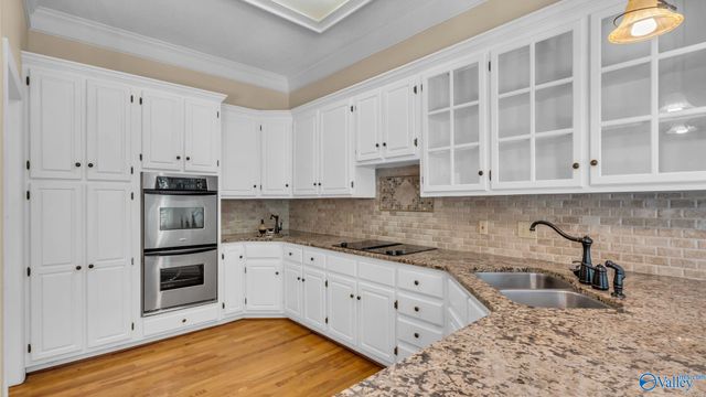 102 Laurelmill Drive, Harvest, AL 35749