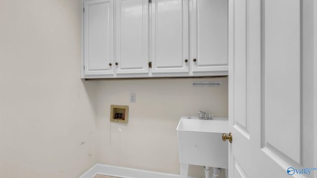 102 Laurelmill Drive, Harvest, AL 35749