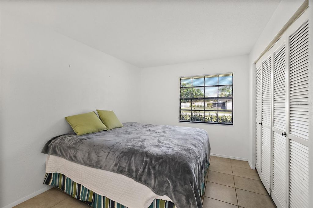 Image 14 of property listing at 977 WHIPORWILL DRIVE, Port Orange, FL 32127