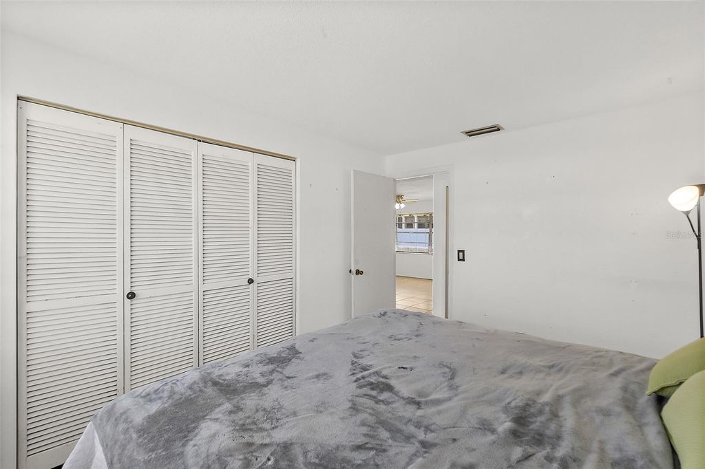 Image 15 of property listing at 977 WHIPORWILL DRIVE, Port Orange, FL 32127