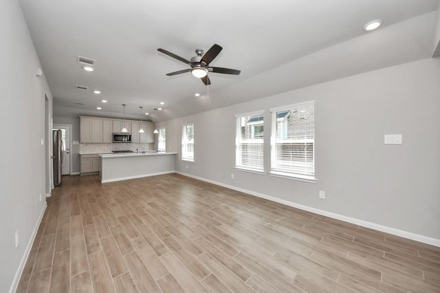 21322 Catelonia Yew Court, Tomball, TX 77377