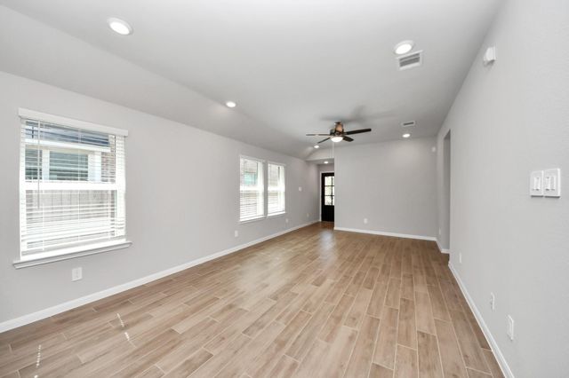 21322 Catelonia Yew Court, Tomball, TX 77377