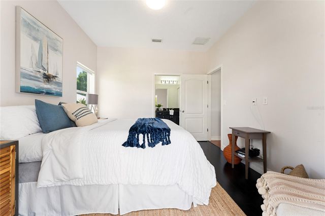 2704 57TH STREET S, Gulfport, FL 33707