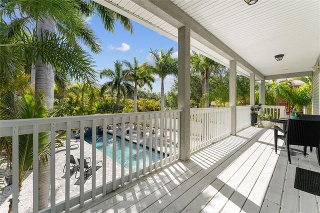 2704 57TH STREET S, Gulfport, FL 33707