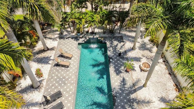 2704 57TH STREET S, Gulfport, FL 33707