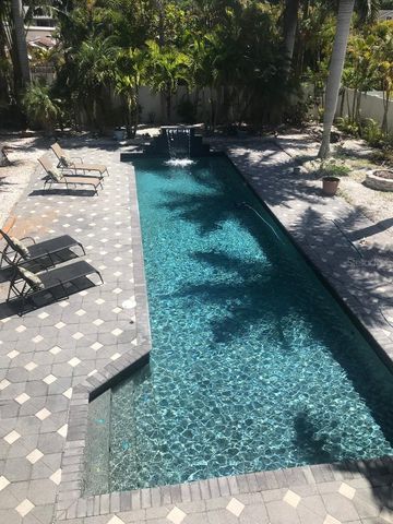 2704 57TH STREET S, Gulfport, FL 33707