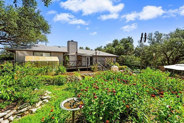 2111 Stallion Springs DR, Fischer, TX 78623