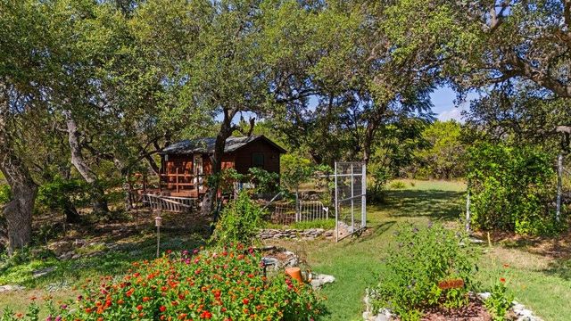2111 Stallion Springs DR, Fischer, TX 78623