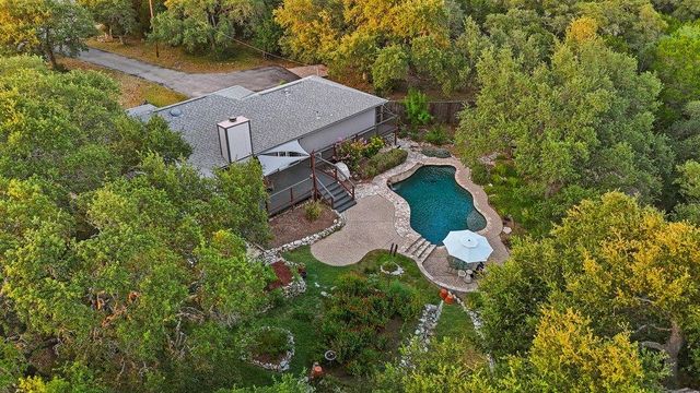 2111 Stallion Springs DR, Fischer, TX 78623