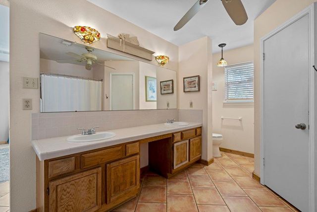 2111 Stallion Springs DR, Fischer, TX 78623
