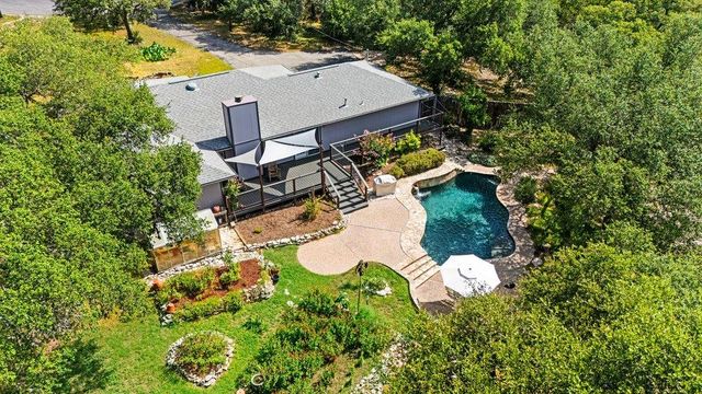 2111 Stallion Springs DR, Fischer, TX 78623