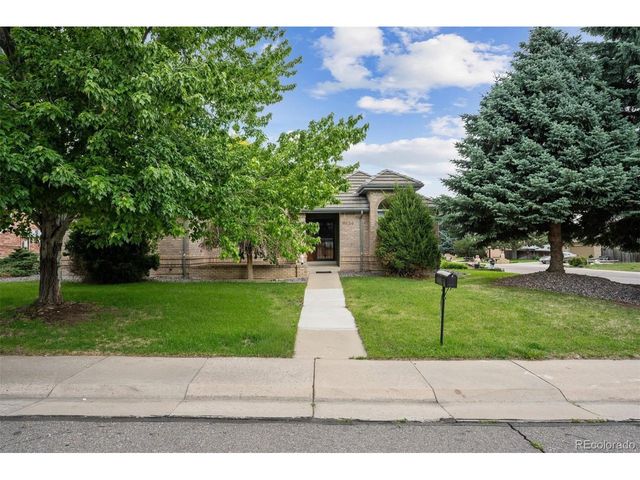 6928 Iris St, Arvada, CO 80004
