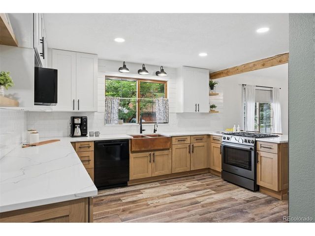 6928 Iris St, Arvada, CO 80004