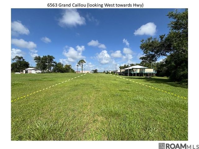 6563 Grand Caillou Road, Dulac, LA 70353