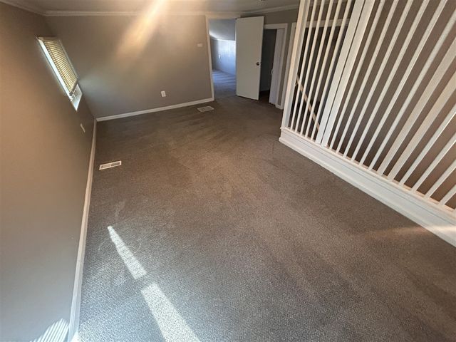 32 E George Avenue, Hazel Park, MI 48030