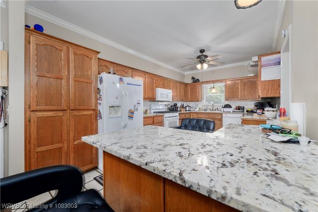 477053 E 1085 Road, Roland, OK 74954