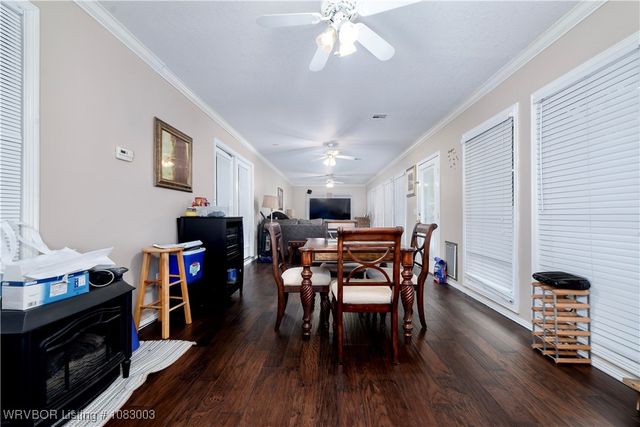 477053 E 1085 Road, Roland, OK 74954