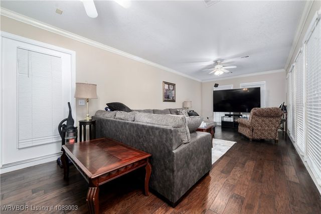 477053 E 1085 Road, Roland, OK 74954