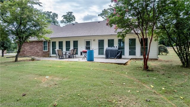 477053 E 1085 Road, Roland, OK 74954