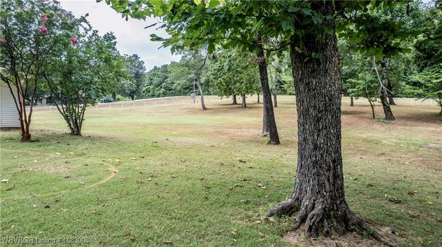 477053 E 1085 Road, Roland, OK 74954