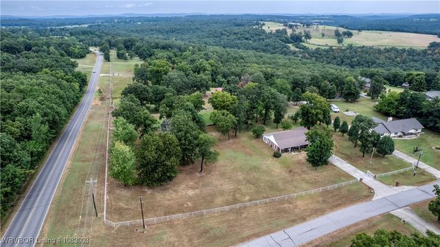 477053 E 1085 Road, Roland, OK 74954