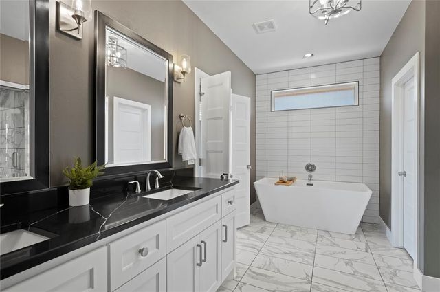 15204 Fountain Creek Lane, Edmond, OK 73013