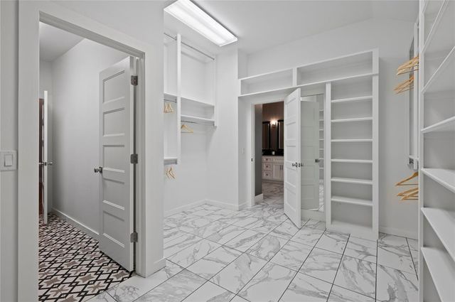 15204 Fountain Creek Lane, Edmond, OK 73013