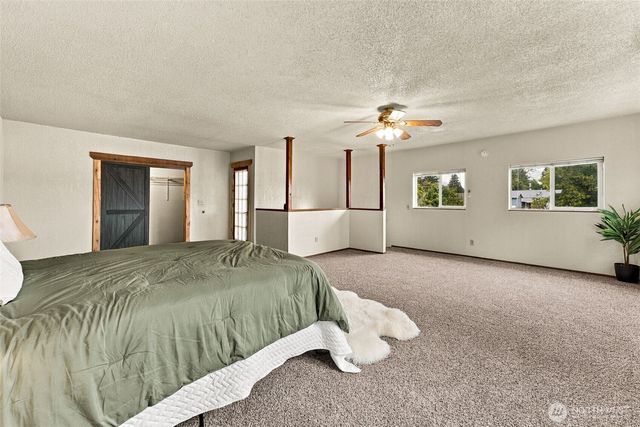 1140 N Cambrian Avenue, Bremerton, WA 98312