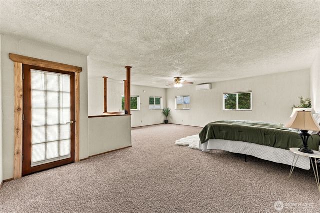 1140 N Cambrian Avenue, Bremerton, WA 98312