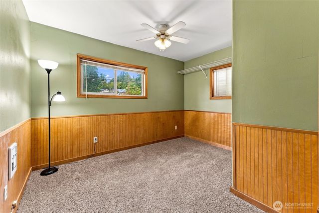 1140 N Cambrian Avenue, Bremerton, WA 98312