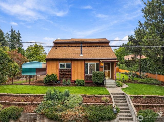 1140 N Cambrian Avenue, Bremerton, WA 98312