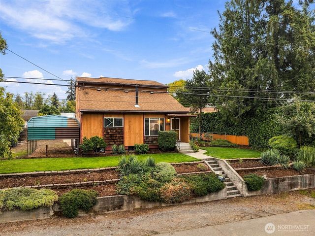 1140 N Cambrian Avenue, Bremerton, WA 98312