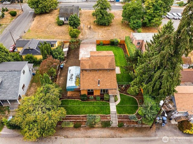 1140 N Cambrian Avenue, Bremerton, WA 98312