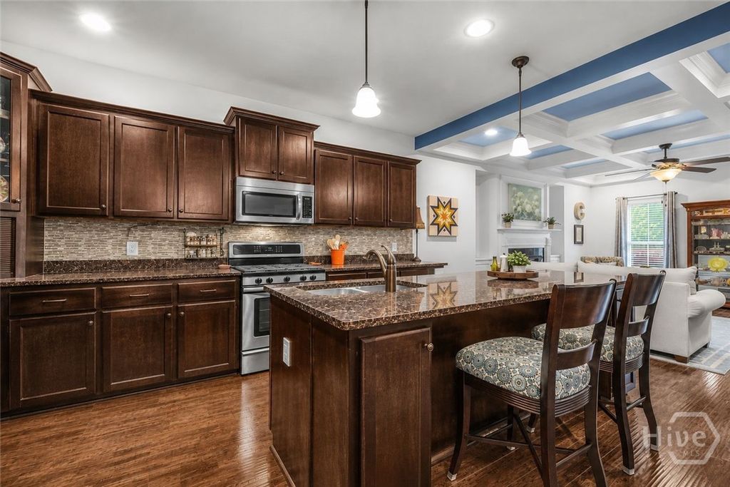 Image 13 of property listing at 150 Jacobs Circle, Richmond Hill, GA 31324