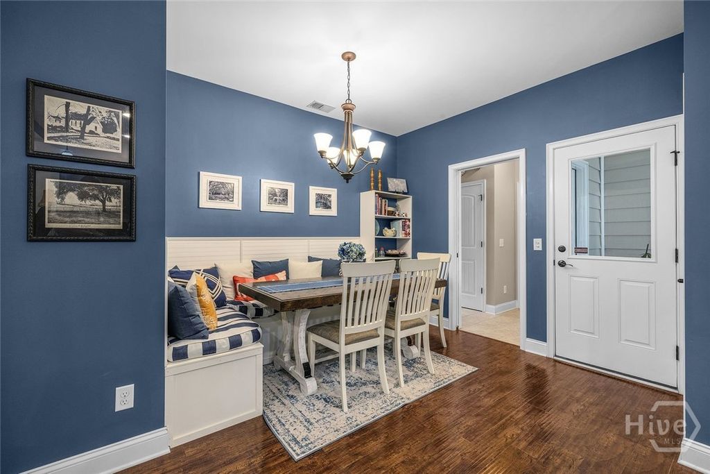 Image 14 of property listing at 150 Jacobs Circle, Richmond Hill, GA 31324