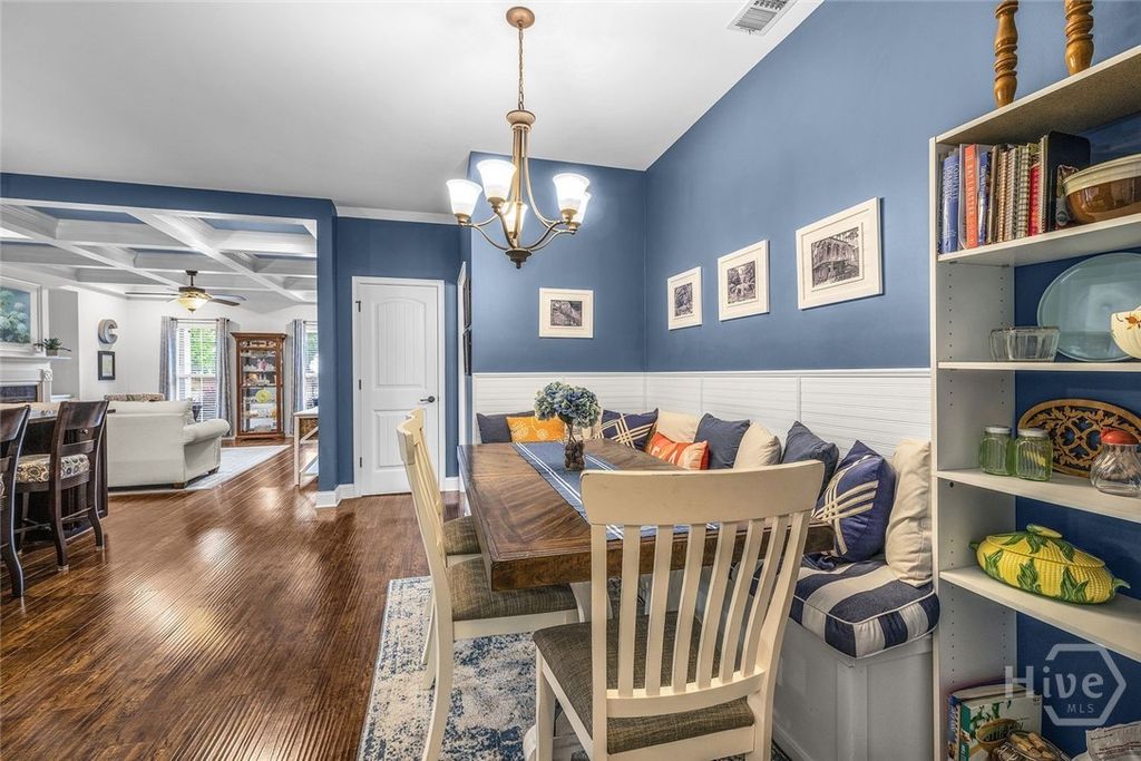 Image 15 of property listing at 150 Jacobs Circle, Richmond Hill, GA 31324
