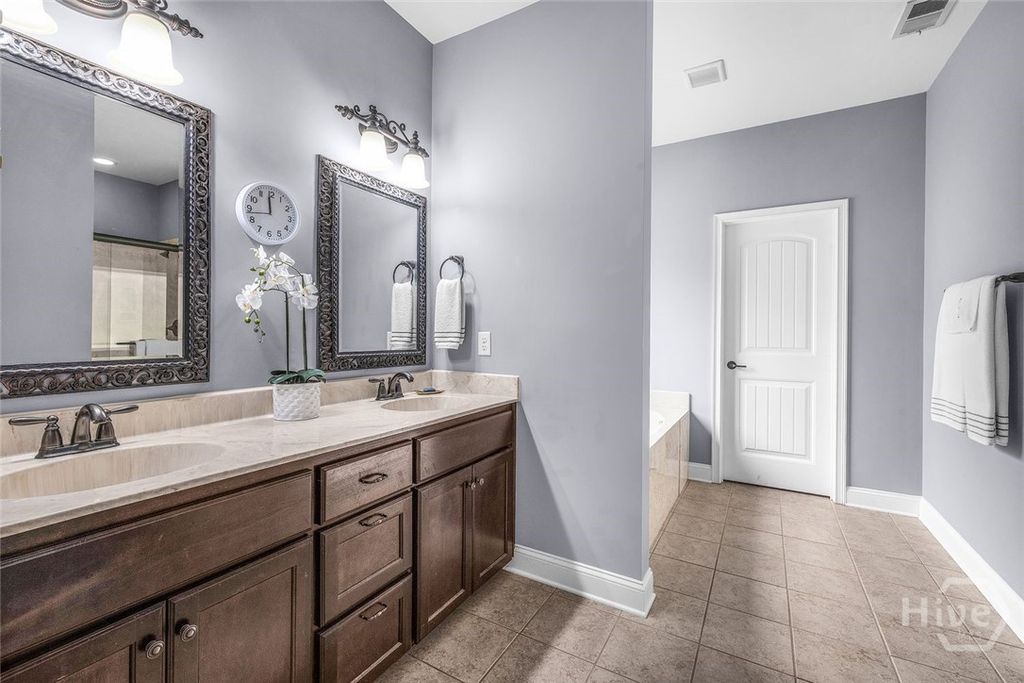 Image 21 of property listing at 150 Jacobs Circle, Richmond Hill, GA 31324