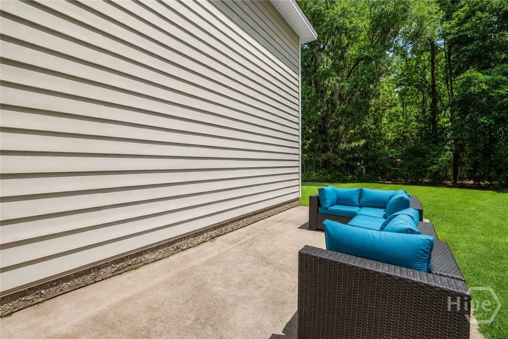 Image 34 of property listing at 150 Jacobs Circle, Richmond Hill, GA 31324