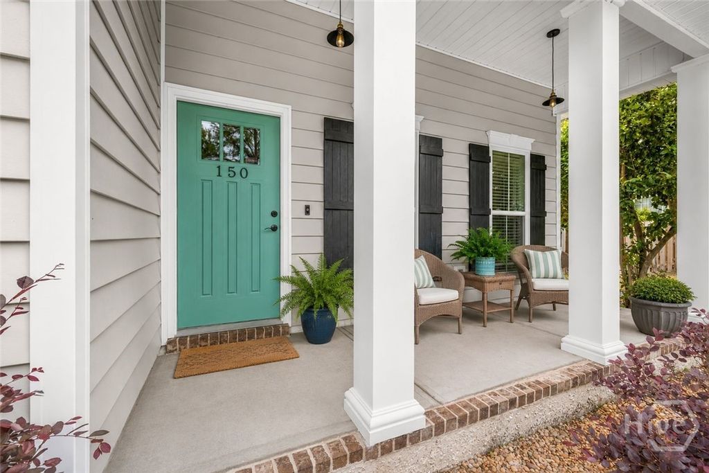 Image 6 of property listing at 150 Jacobs Circle, Richmond Hill, GA 31324