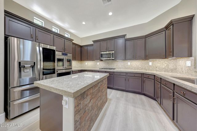 28770 N 69TH Lane, Peoria, AZ 85383