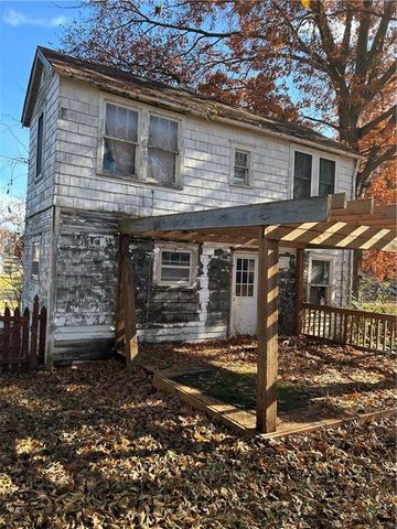 936 Columbia Avenue, Leavenworth, KS 66048