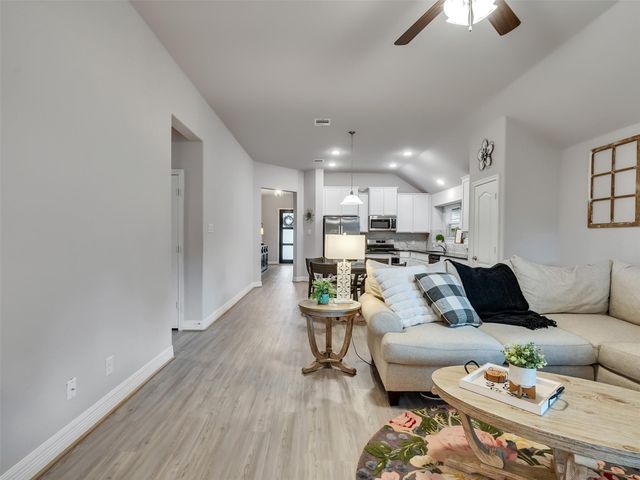 15190 N Heron Heights Way, Magnolia, TX 77354
